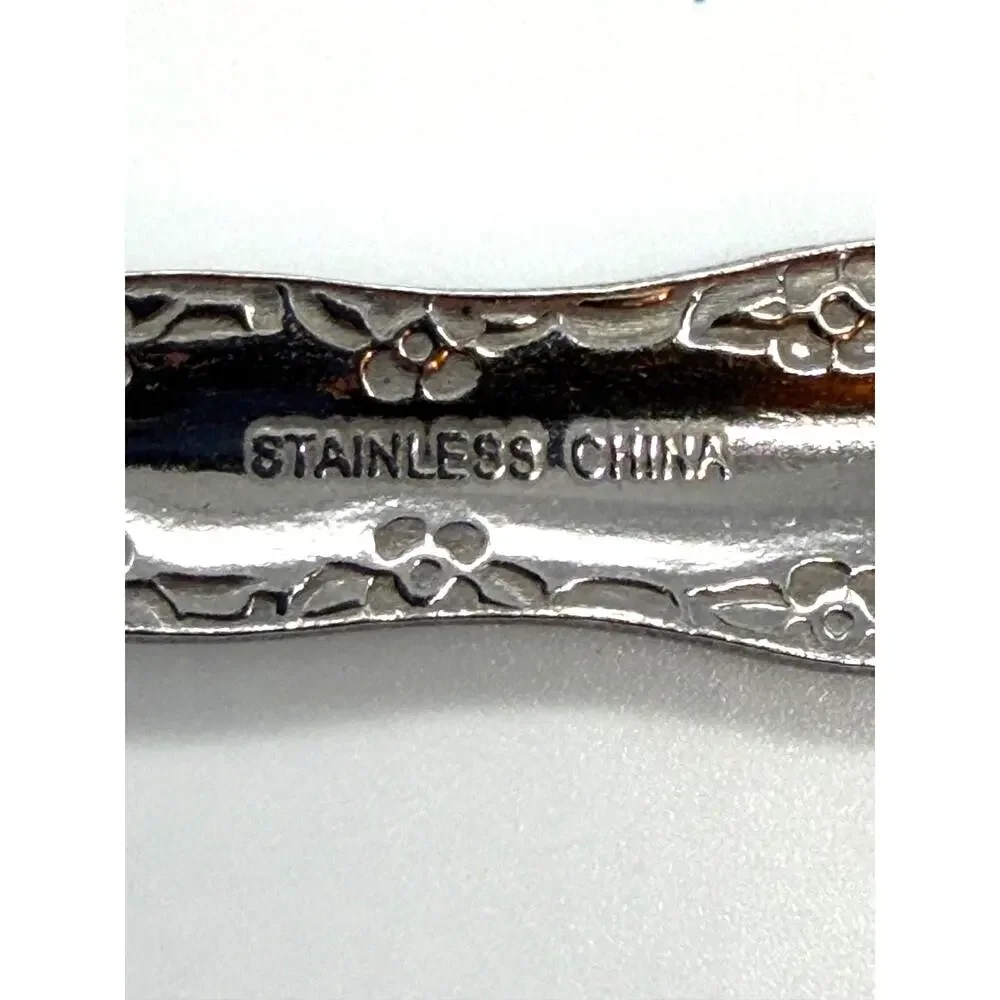 Stainless Steel Flatware 84 Pieces All Same Pattern *See Desc for Pieces